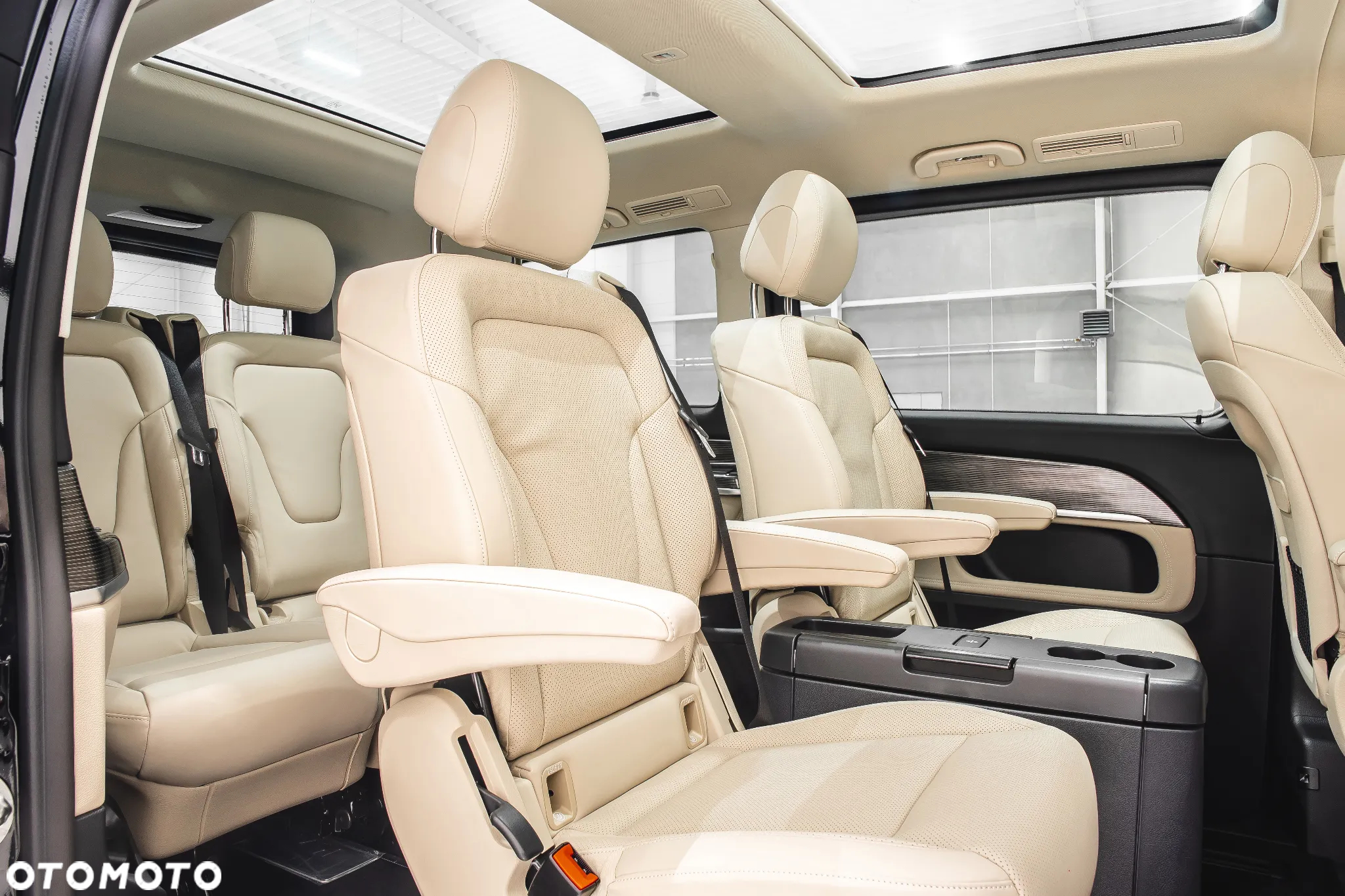 Mercedes-Benz Klasa V 300 d 4-Matic Avantgarde 9G-Tronic (d³ugi) - 13