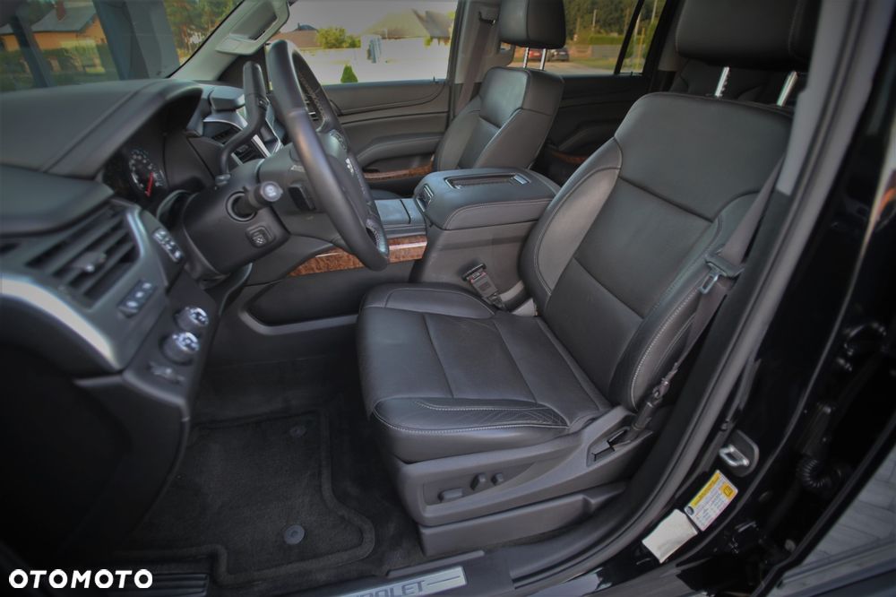 Chevrolet Suburban - 23