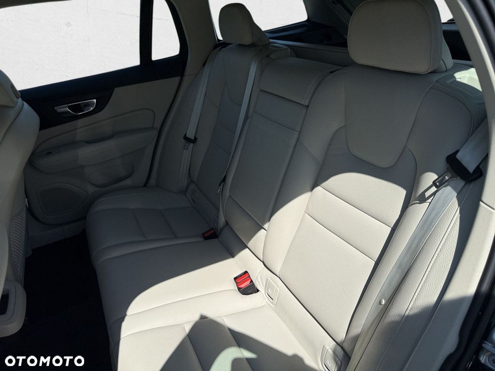 Volvo V60 - 16