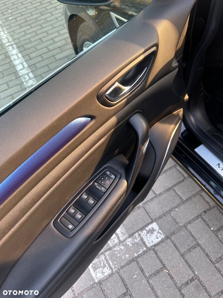 Renault Megane BLUE dCi 115 GT LINE - 24