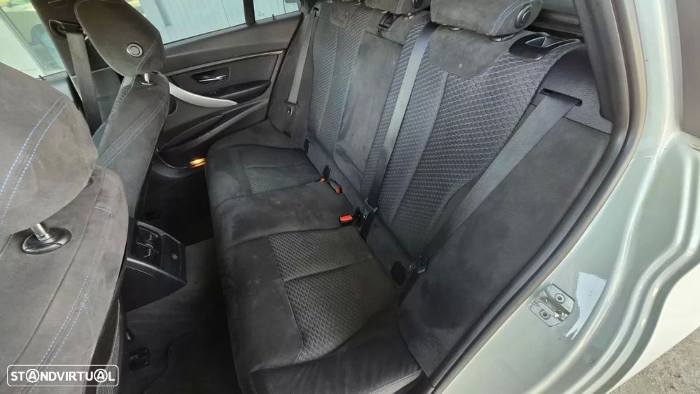 BMW 320 d xDrive Pack M Auto - 13