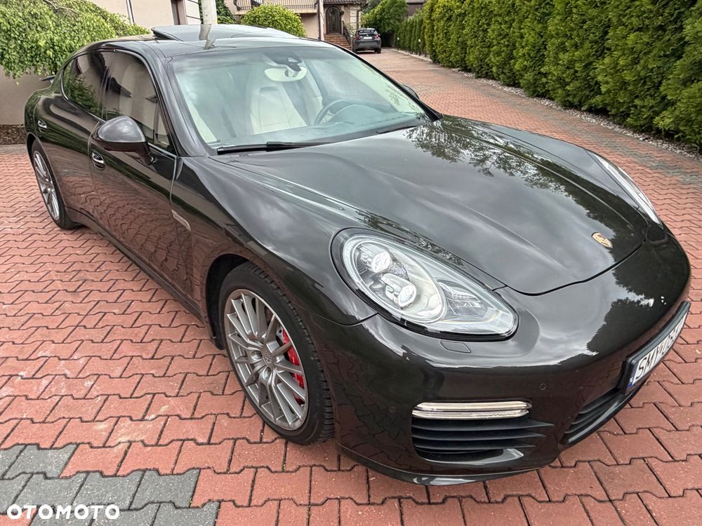 Porsche Panamera Turbo Executive - 3