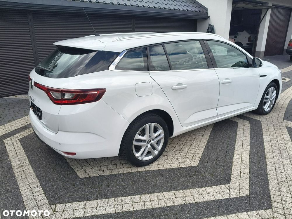 Renault Megane ENERGY TCe 130 BUSINESS - 28