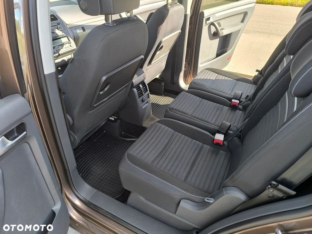 Volkswagen Touran 1.6 TDI DPF BlueMot Comfortline - 11