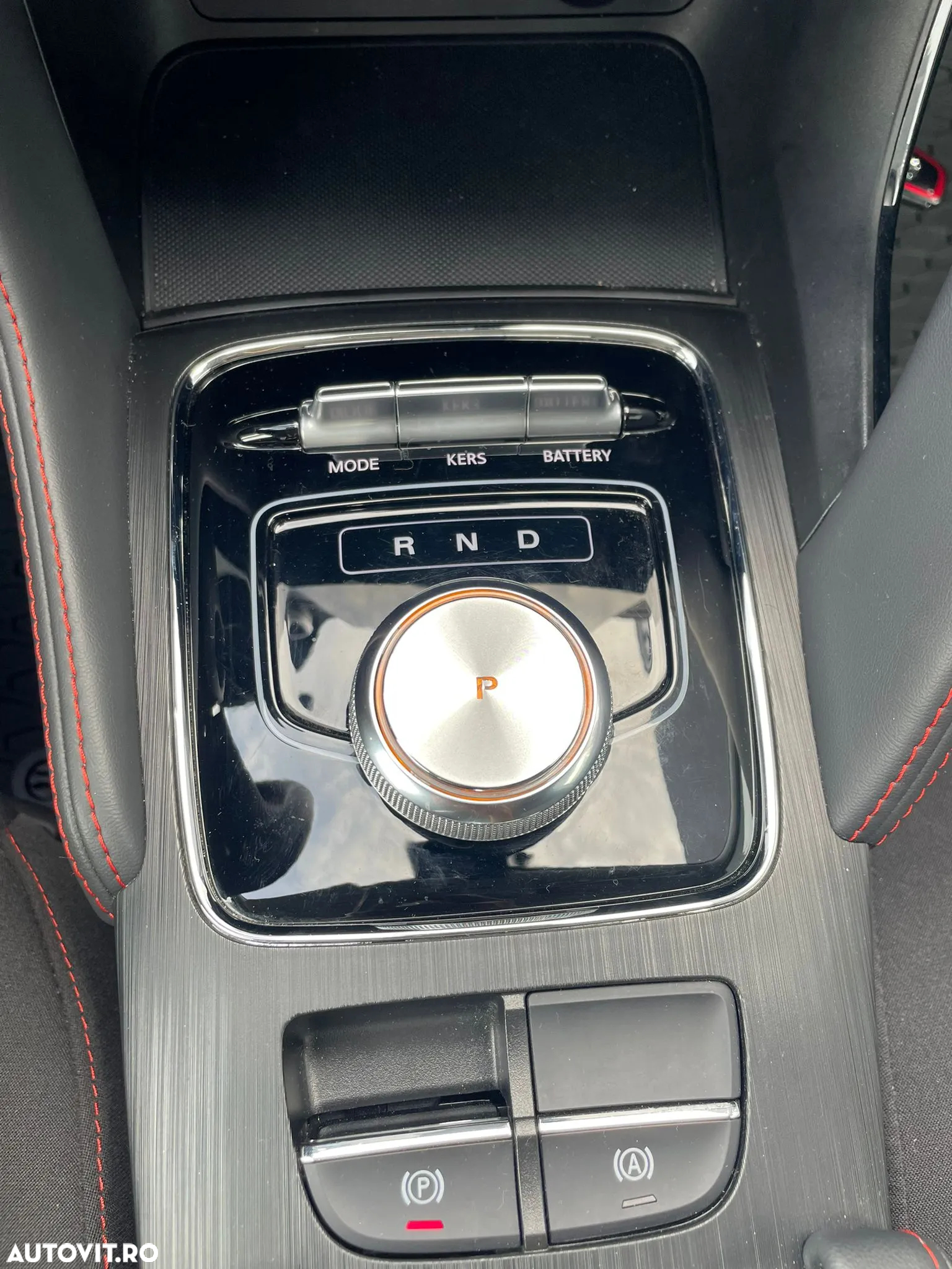 MG ZS EV - 10