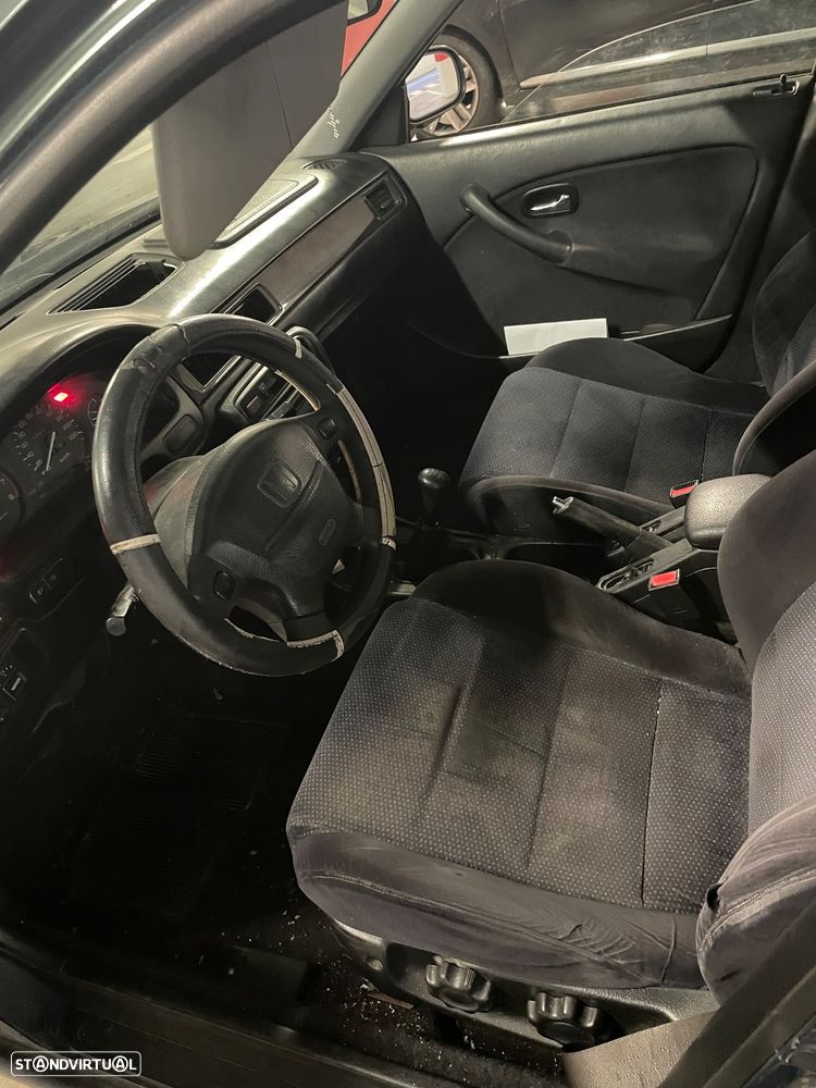 Honda Civic 1.5i - 5