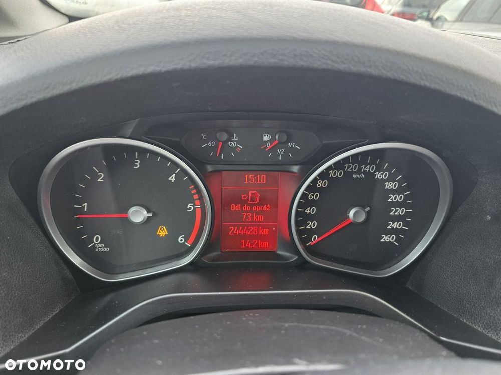 Ford Galaxy - 15