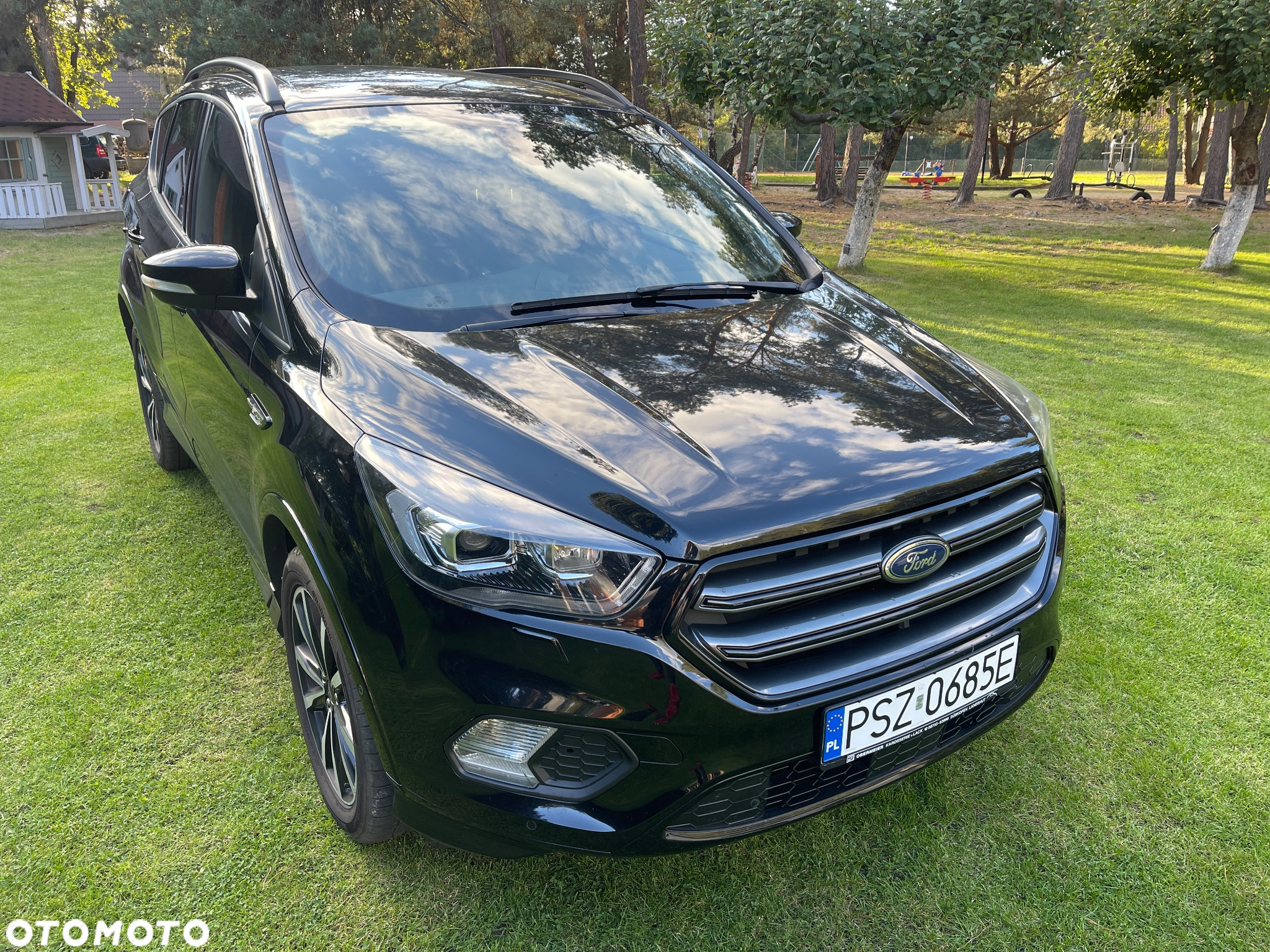 Ford Kuga 1.5 EcoBoost 2x4 ST-Line - 2