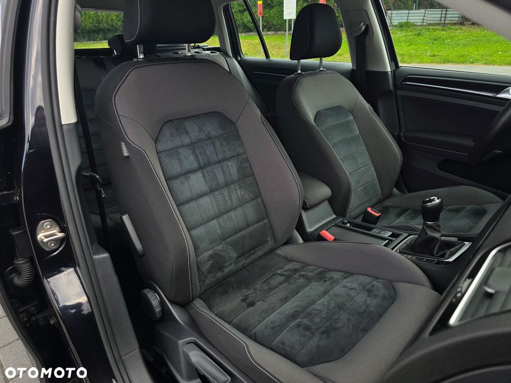 Volkswagen Golf 1.4 TSI BMT Highline - 24