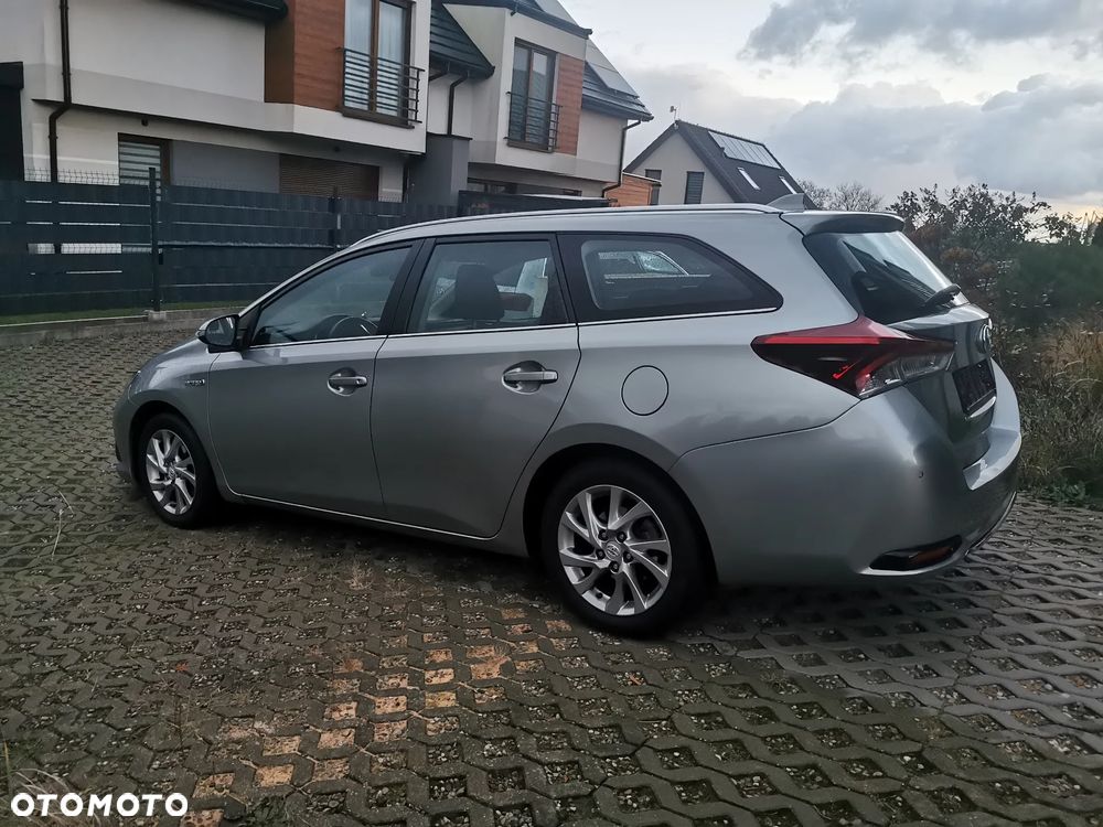 Toyota Auris - 14