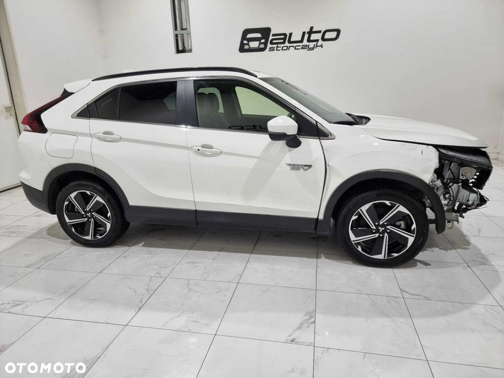 Mitsubishi Eclipse Cross - 12
