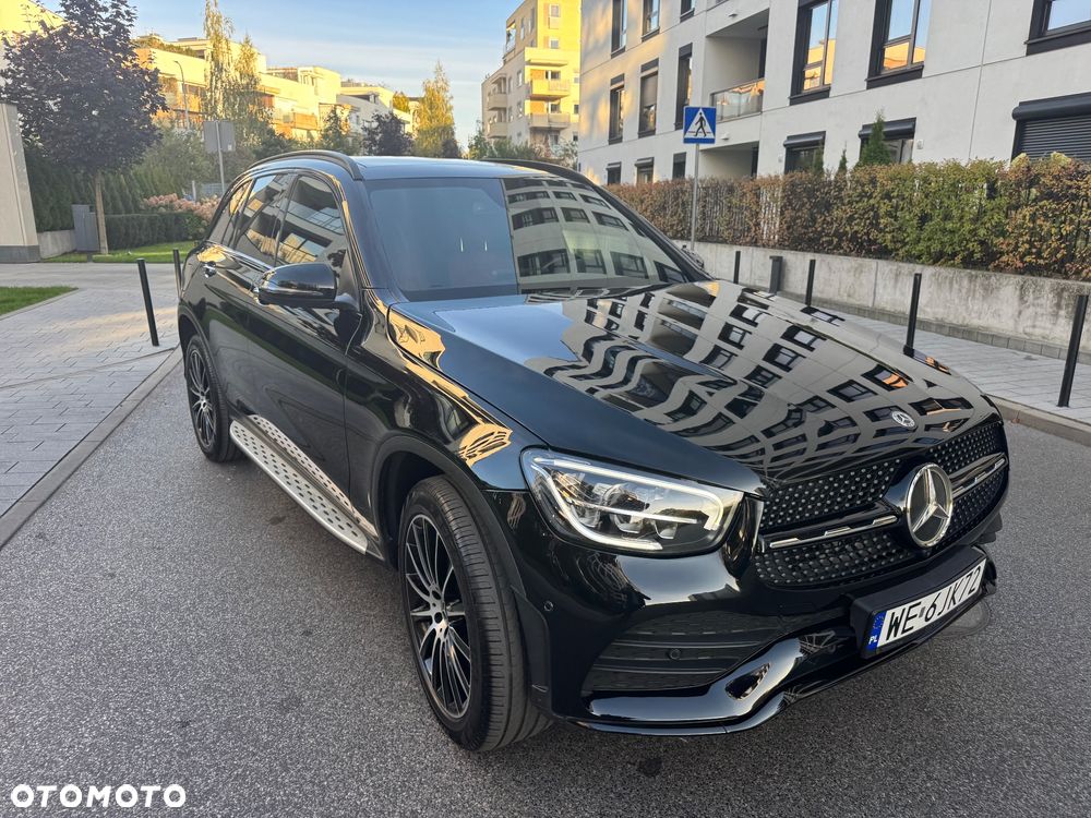 Mercedes-Benz GLC 300 4Matic 9G-TRONIC AMG Line Advanced - 4