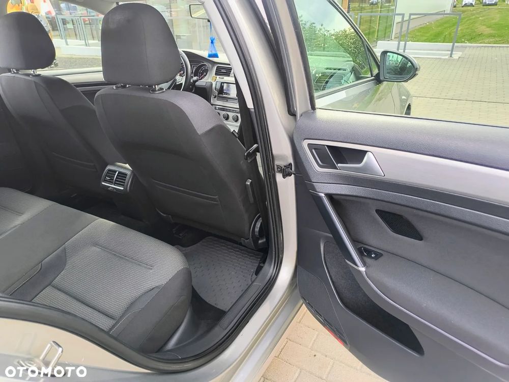 Volkswagen Golf 1.4 TSI BMT Comfortline - 20