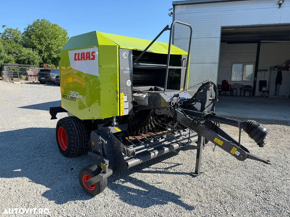 Claas Rollant 350 RC - 3