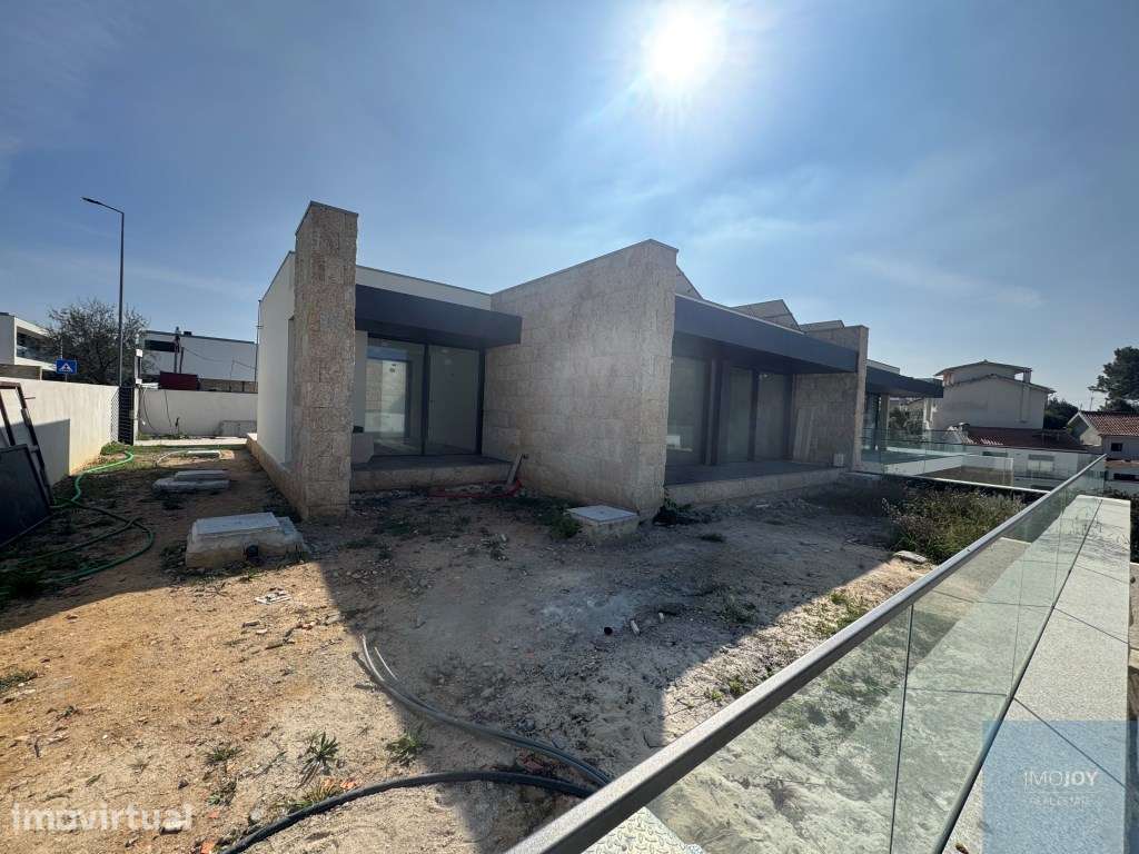 Moradia T3 com piscina perto da praia em Vila Nova de Gaia - Grande imagem: 2/30