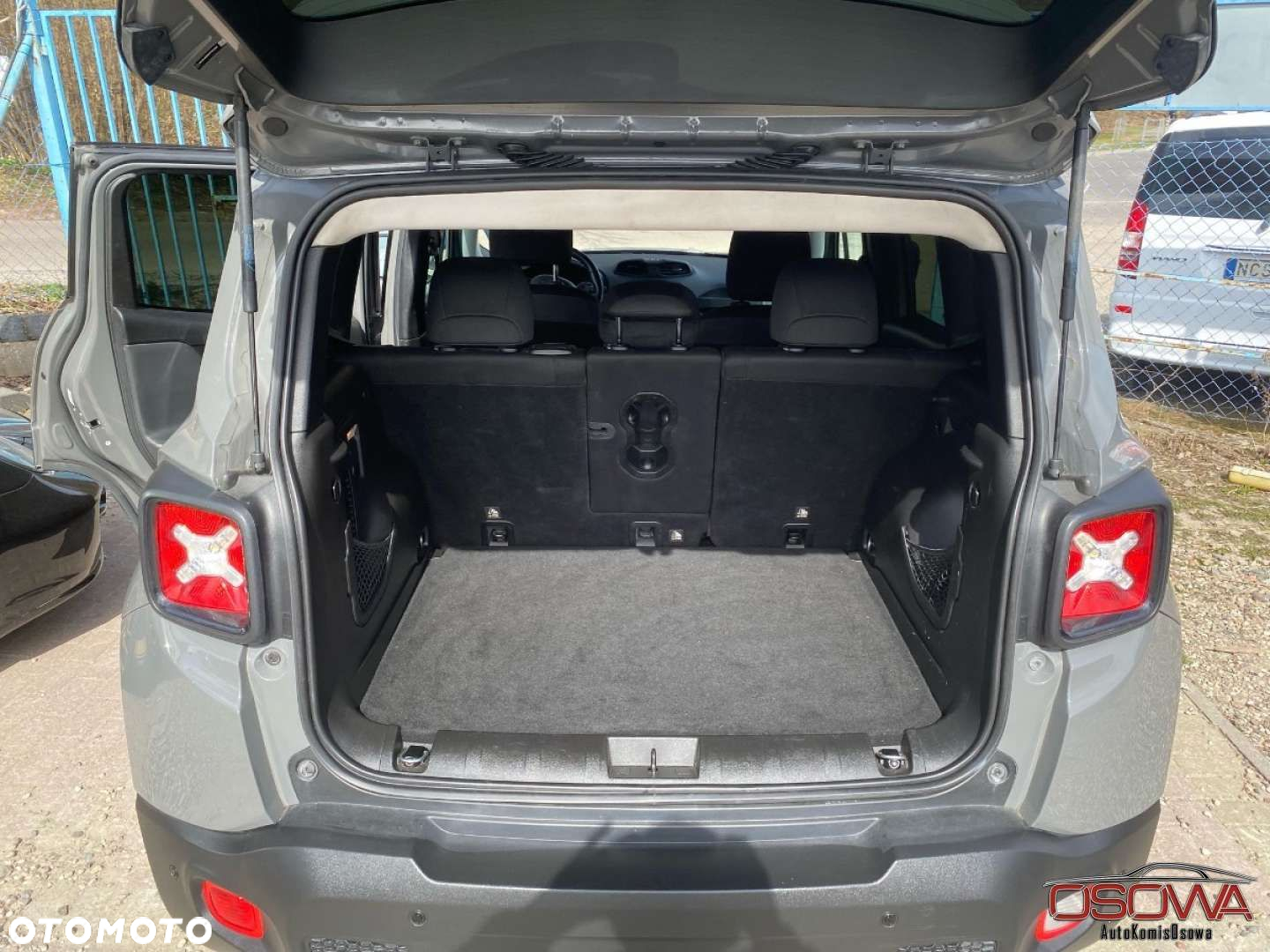 Jeep Renegade - 34
