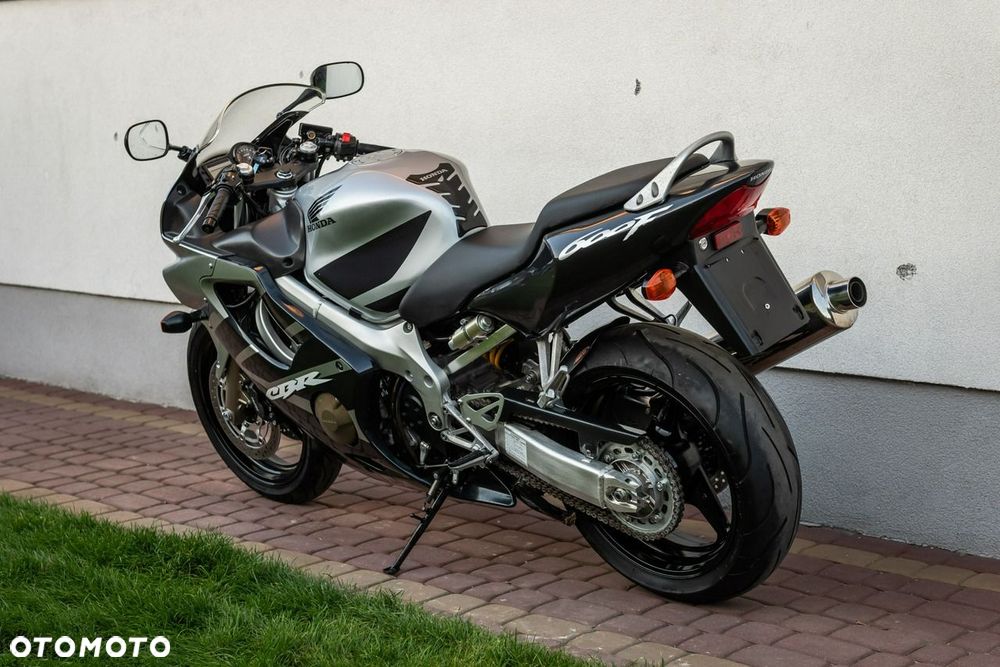 Honda CBR - 6