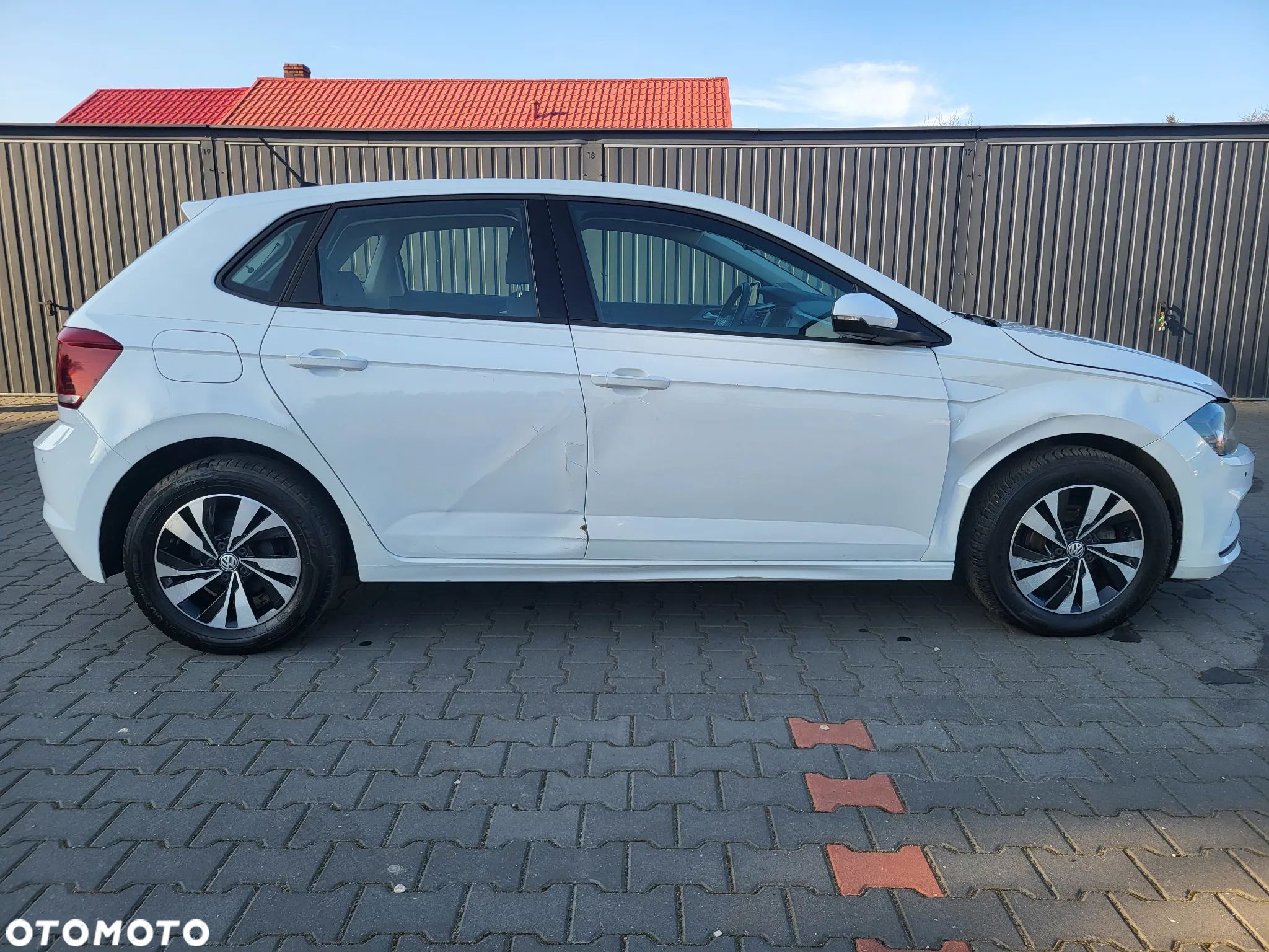 Volkswagen Polo - 1
