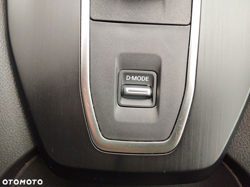 Nissan Qashqai 1.3 DIG-T mHEV Acenta Xtronic - 24