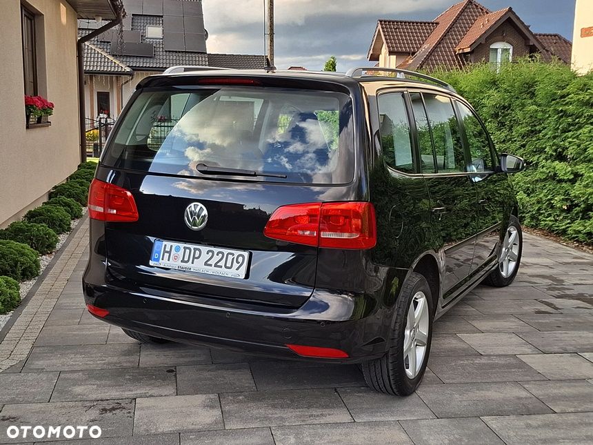Volkswagen Touran 1.6 TDI DPF BlueMotion Technology Trendline - 9