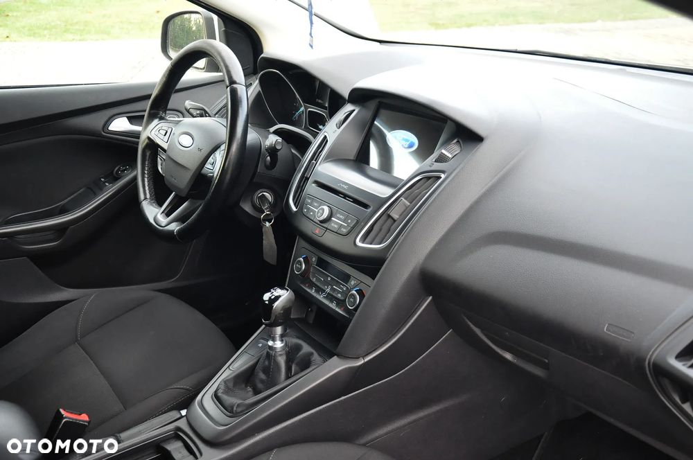 Ford Focus 1.5 TDCi DPF Start-Stopp-System Business - 28