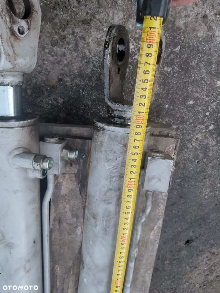 Siłownik hydrauliczny - 3