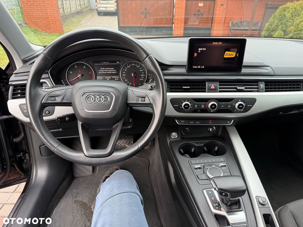 Audi A4 Avant 35 TDI S tronic design - 11