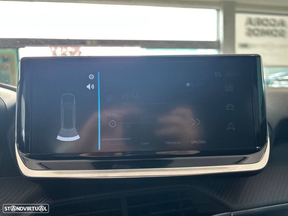 Peugeot e-2008 54 kWh Style - 17