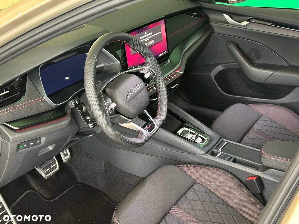 Skoda Octavia 2.0 TSI RS DSG - 15