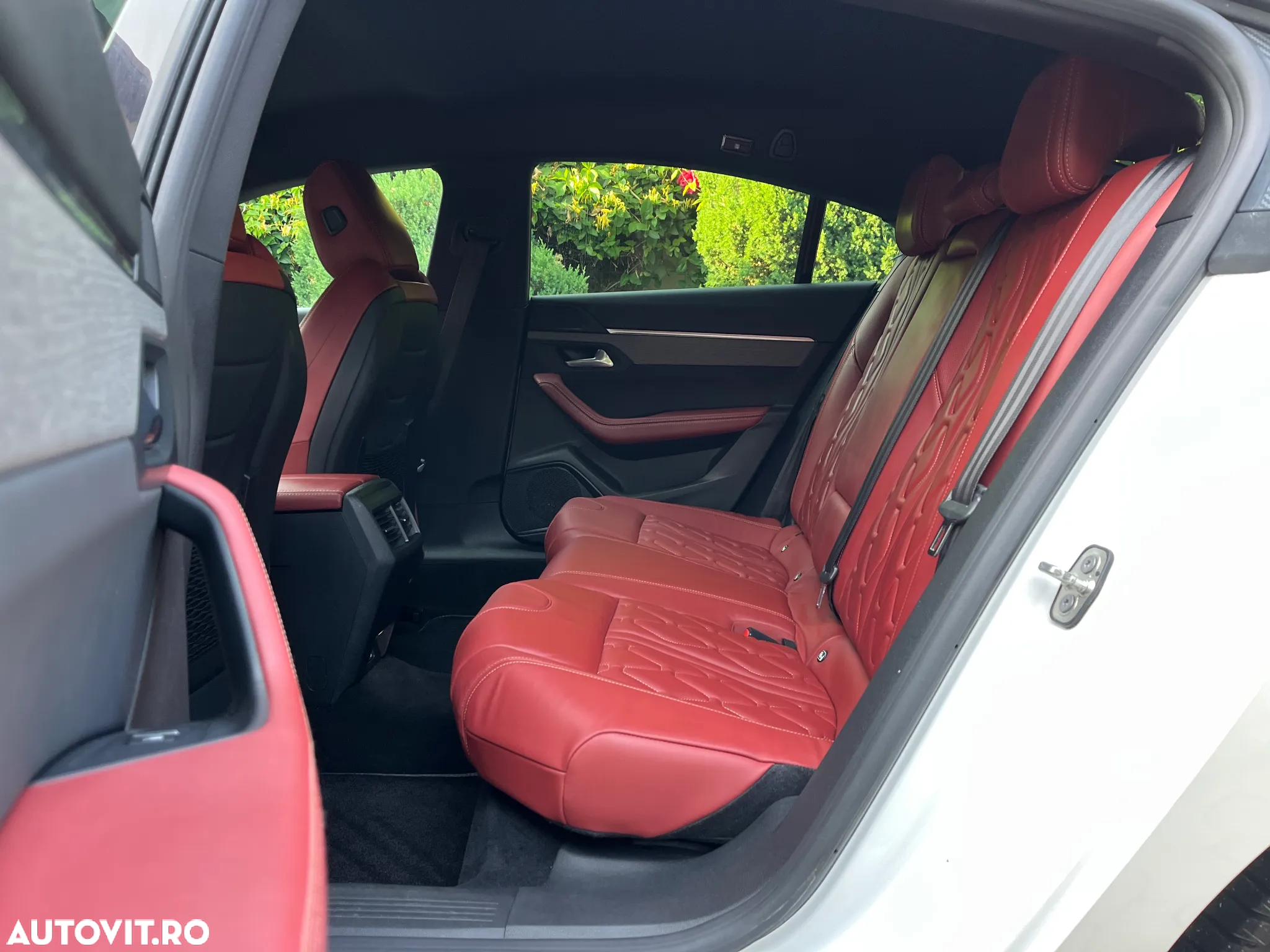 Peugeot 508 PureTech 180 EAT8 GT - 8