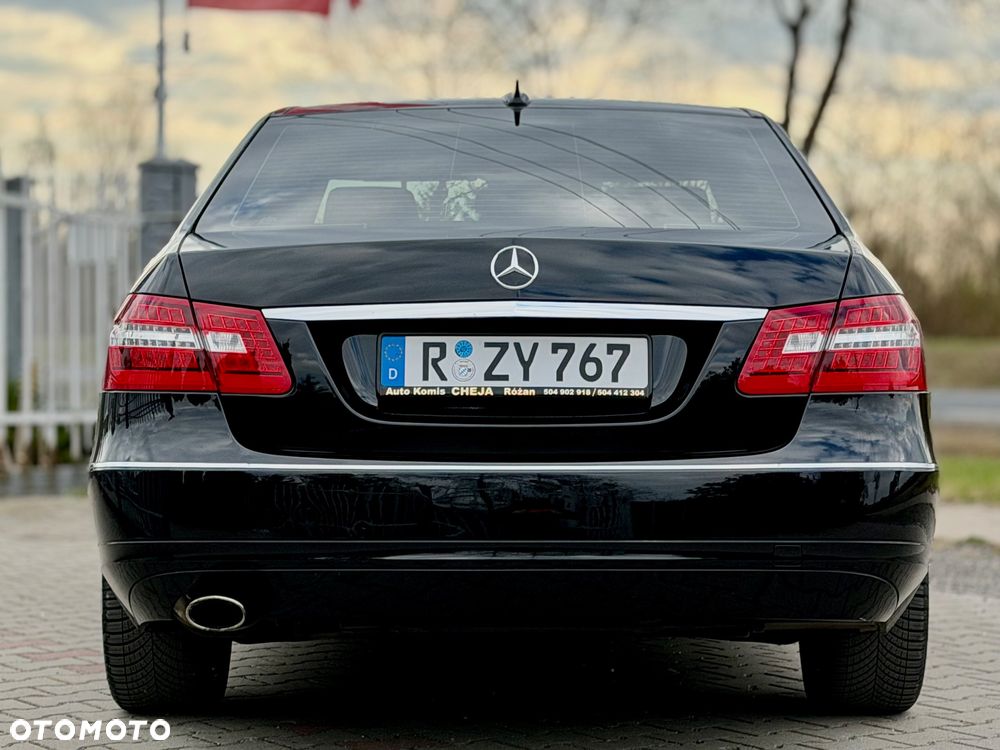 Mercedes-Benz Klasa E 250 CGI BlueEffICIENCY Avantgarde - 34