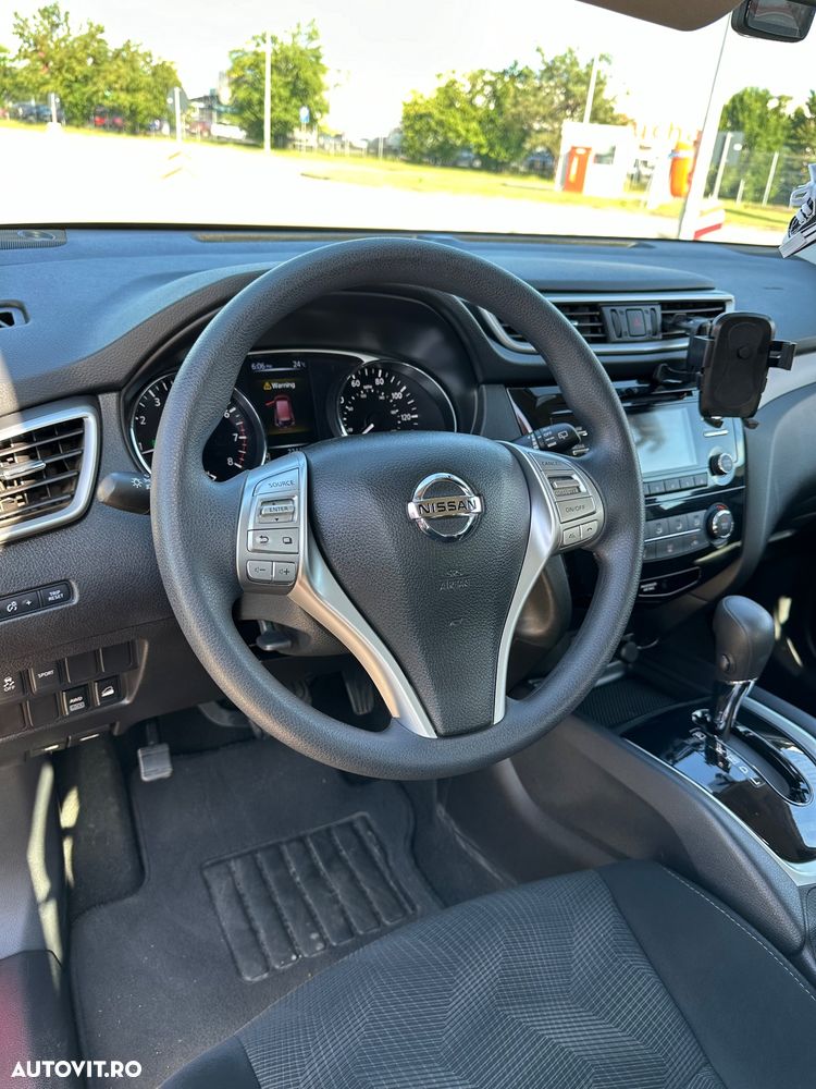 Nissan Rogue - 18