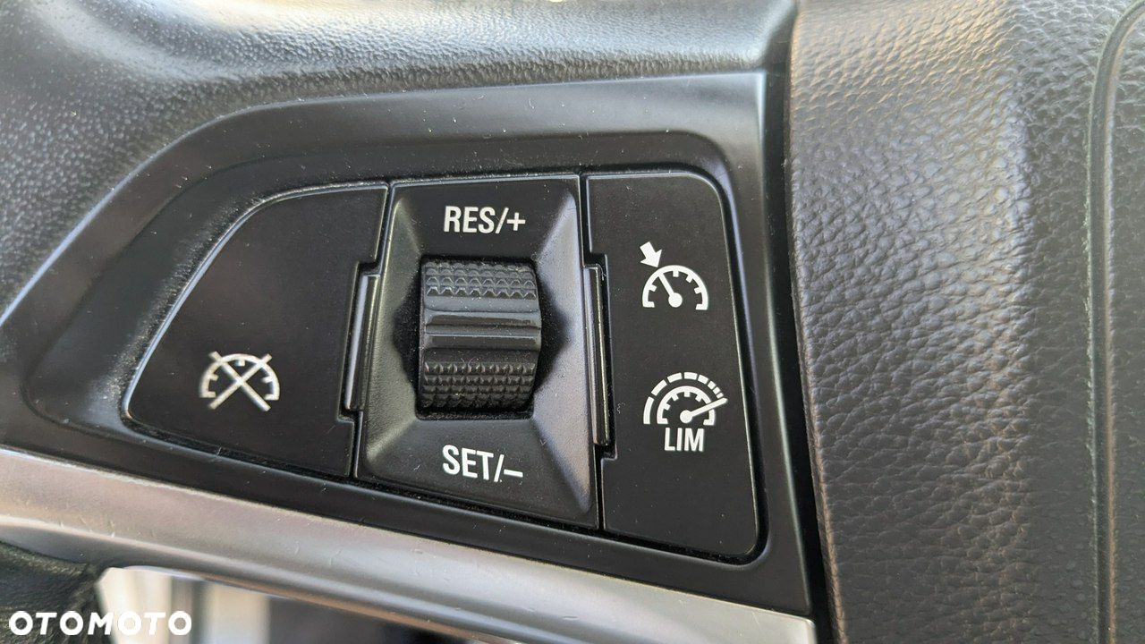 Opel Astra - 28