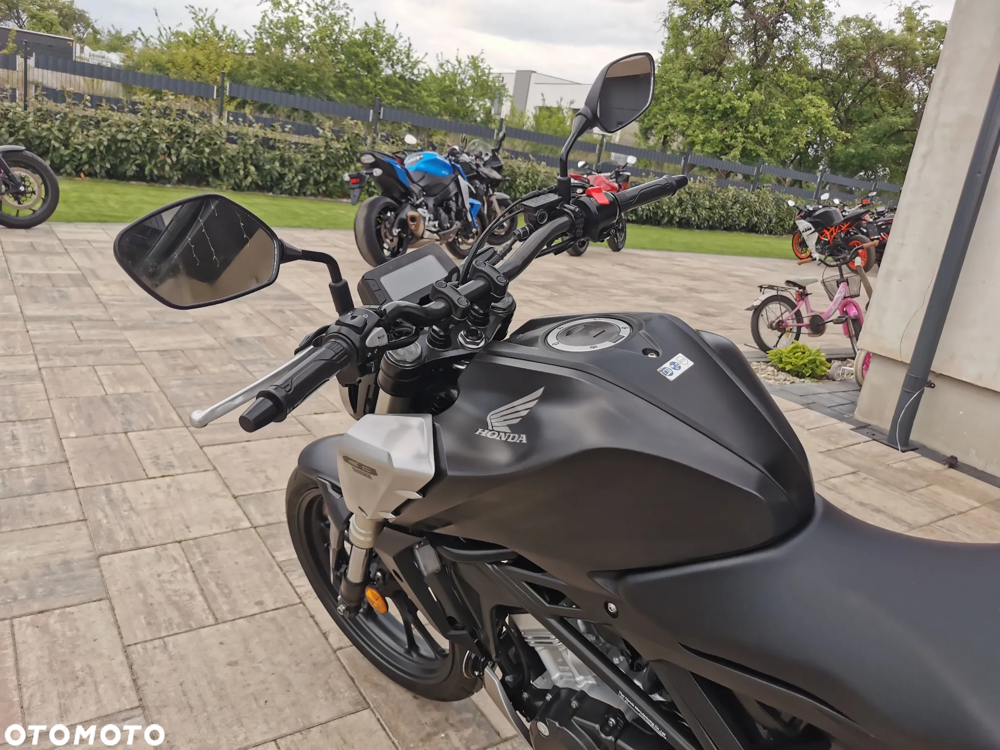 Honda CB - 9