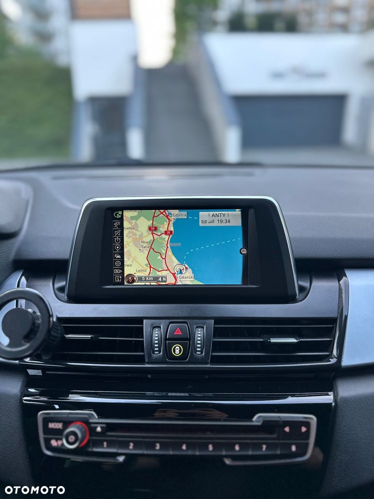 BMW Seria 2 218d Advantage - 25