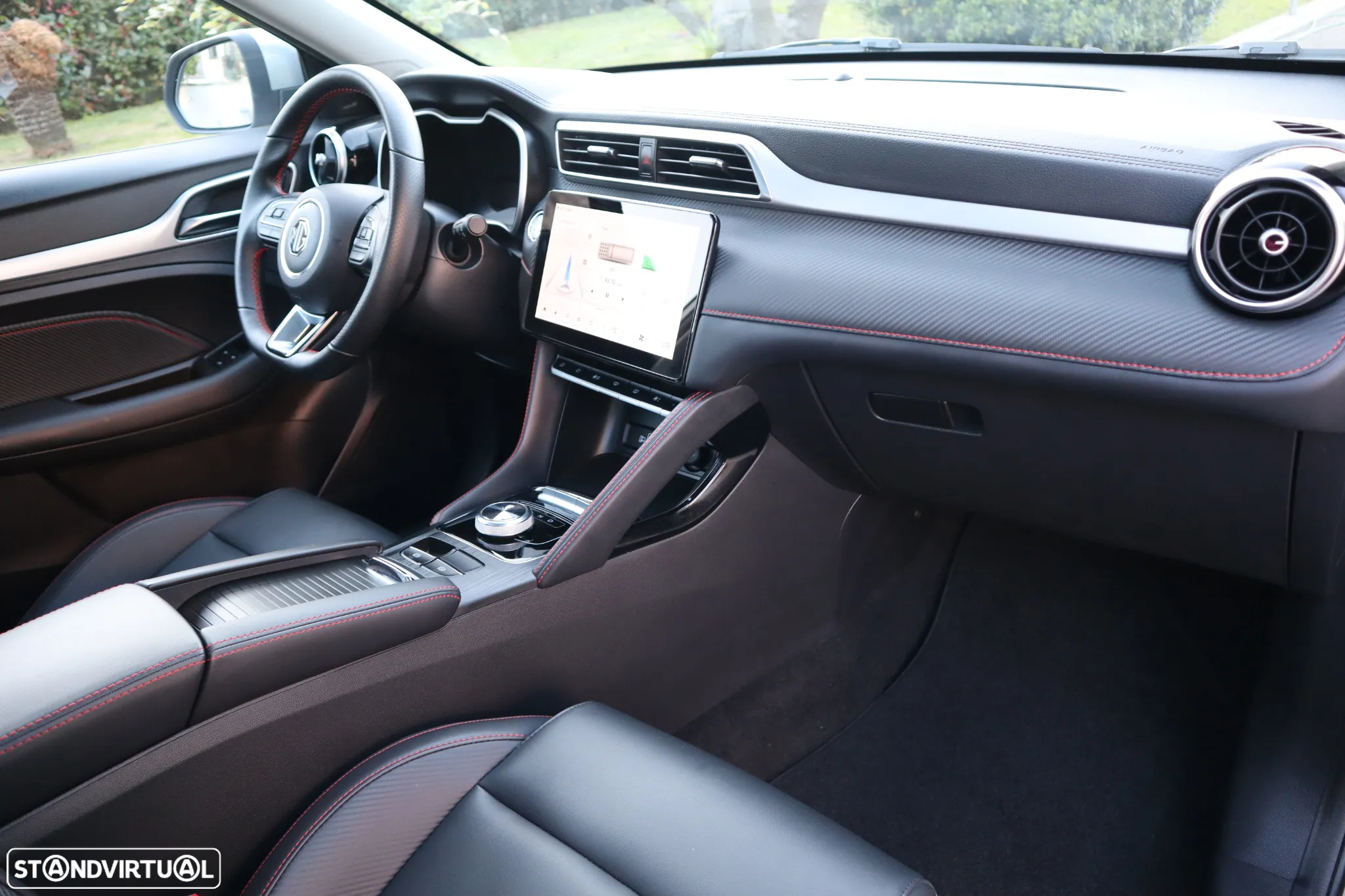 MG ZS EV 72.6 kWh Luxury - 23