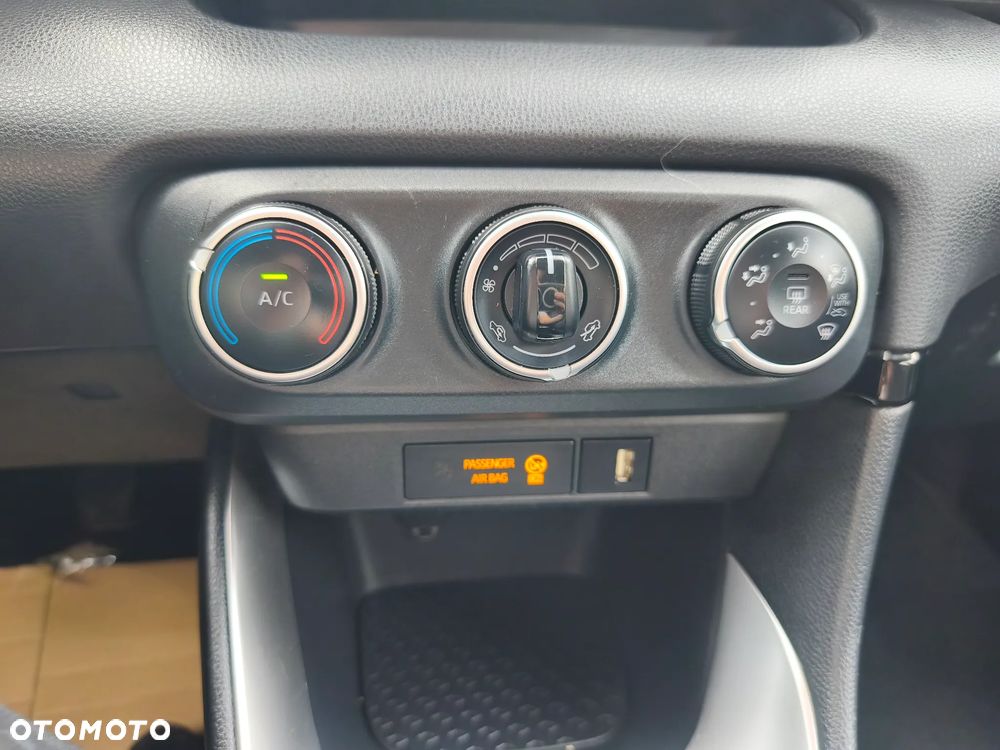 Toyota Yaris 1.5 Comfort - 19