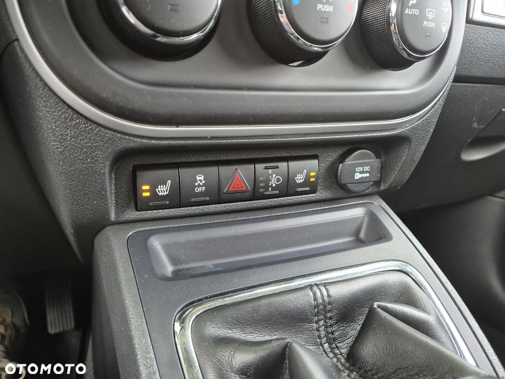 Jeep Compass - 30