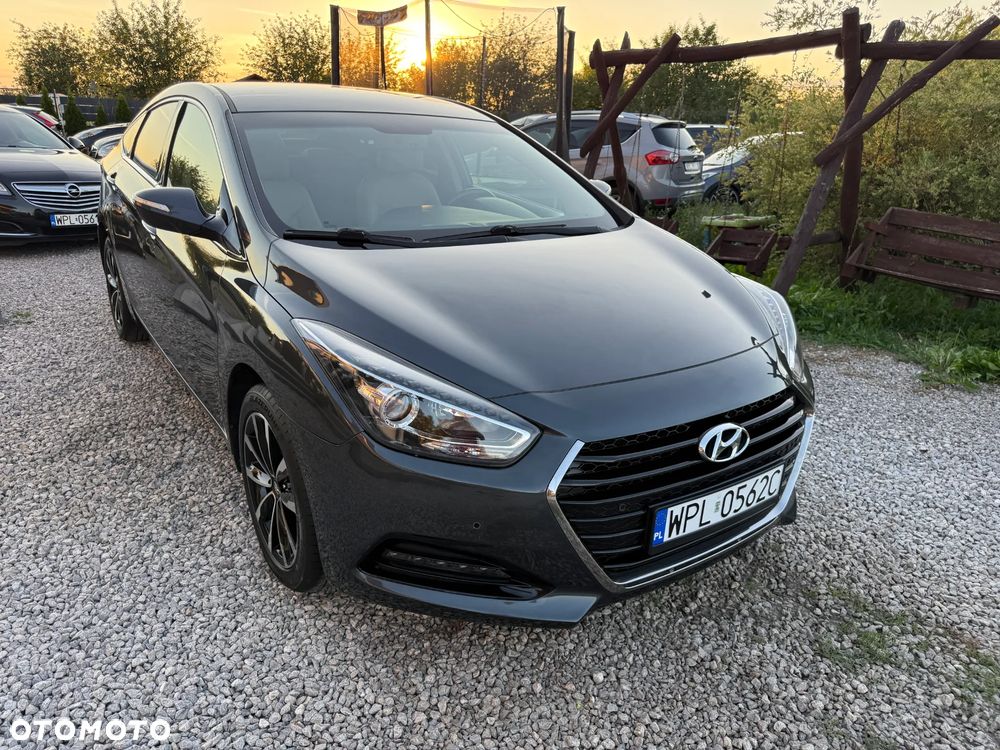 Hyundai i40 Kombi 1.7 CRDi Premium - 4