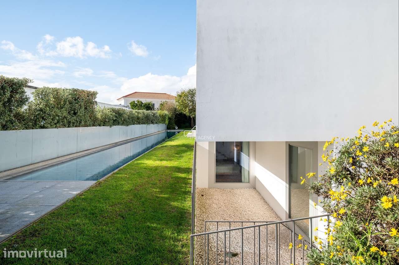 Vila Utopia – Obra-prima de Aires Mateus em Carnaxide, Oeiras - Grande imagem: 2/60