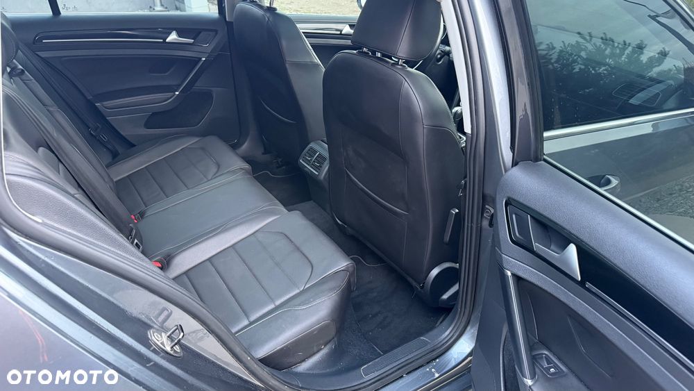 Volkswagen Golf Variant 2.0 TDI (BlueMotion Technology) DSG Highline - 9