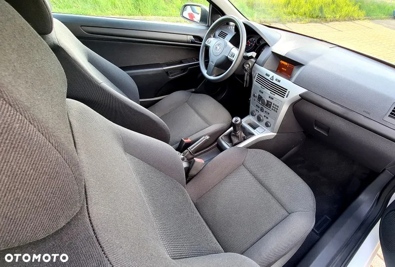 Opel Astra IV 1.4 Sport - 17