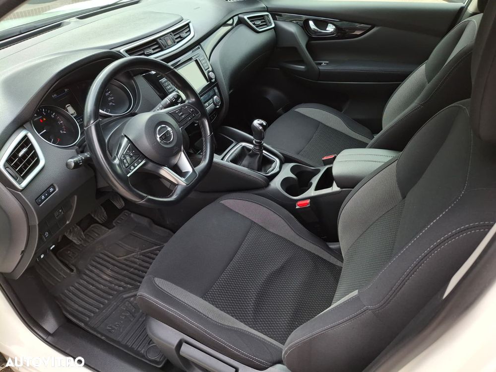 Nissan Qashqai - 14