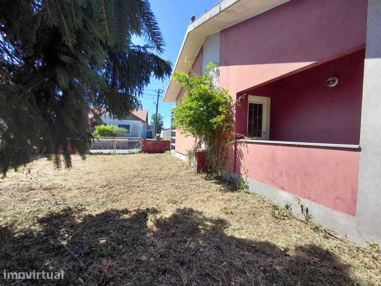 Moradia T4 Térrea com 1.548 m² de Terreno - Imóvel de Banco - Grande imagem: 2/25