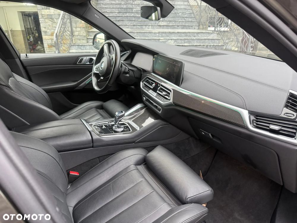 BMW X6M - 10