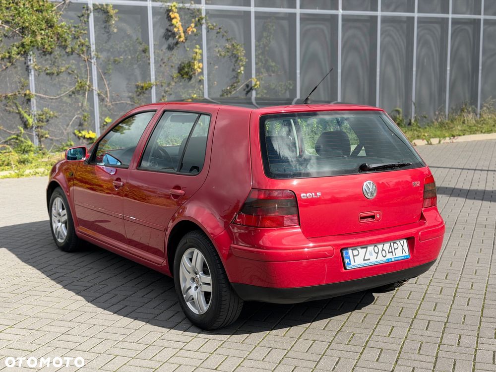 Volkswagen Golf 2002 photo 3