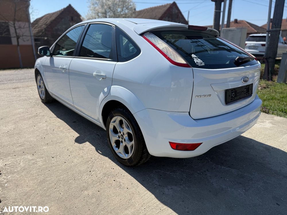 Ford Focus 1.6 TDCi DPF Trend - 3