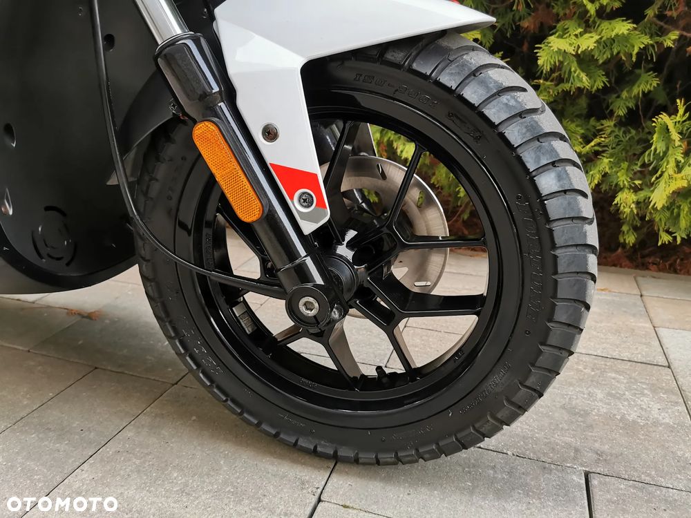 Derbi Variant - 21