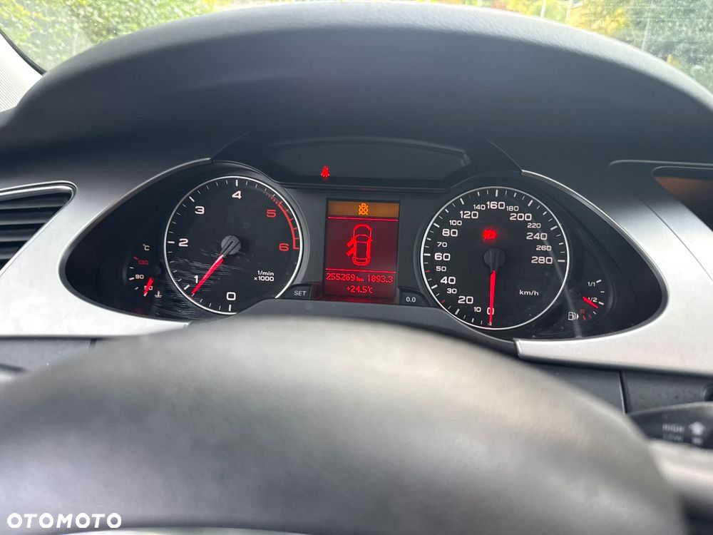 Audi A4 Avant - 11