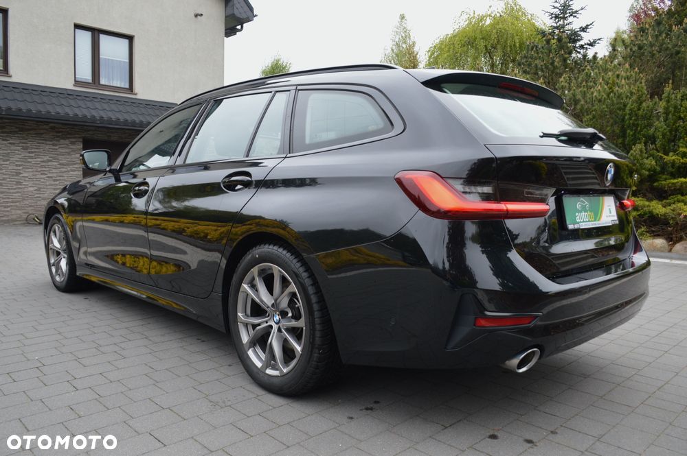 BMW Seria 3 320d Sport Line Shadow - 5